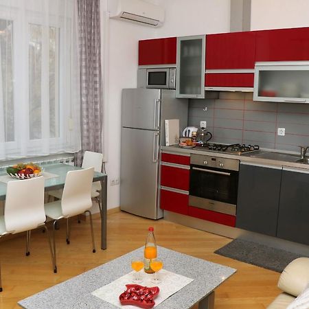 Apartment Elena 1, Zagreb City With Garage Exterior photo