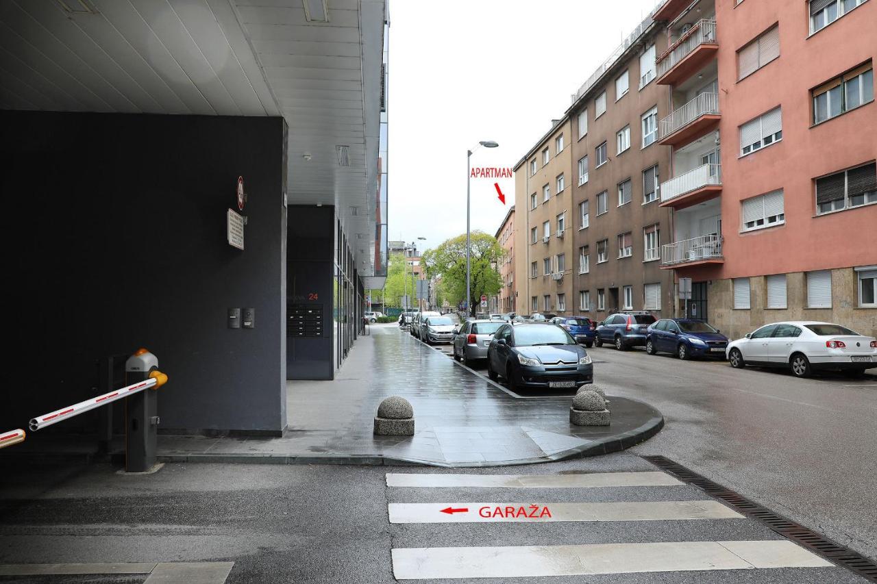 Apartment Elena 1, Zagreb City With Garage Exterior photo